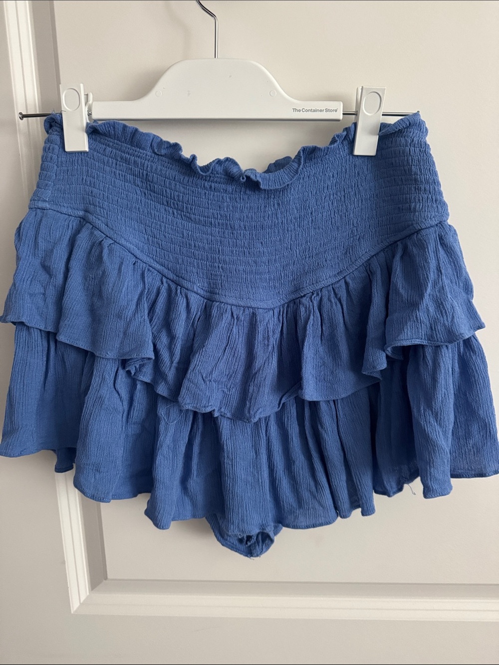Impeccable Pig Blue Ruffled Women's Skort - Lightweight Tiered Design.  Size Med